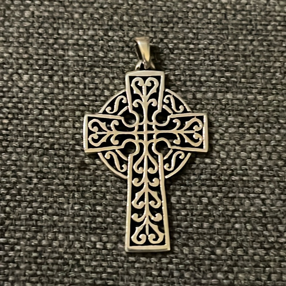 James avery intricate celtic cross pendant